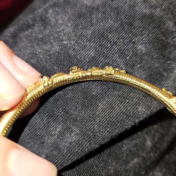 22 k gold bangle - Picture 6 of 7